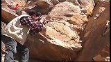新闻夜航-20120502-内蒙古发现一处距今4000多年的人面岩画