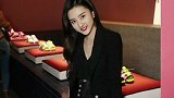 宋祖儿追星成功晒合照，原来也有爱豆