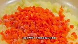 真没想到，用两个土豆就能做出这么好吃的土豆饼，做法还非常简单
