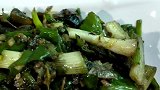 农村农忙时节这道菜，做法简单家常粗暴，香辣开胃特别下饭