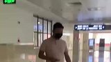 女子拿老公10块零花钱挂号，老公生气双方僵持了两分钟