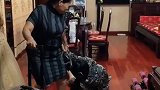 月嫂姐姐放假好舍不得啊，一听加班费突然舍得了