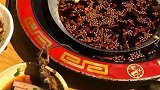 重庆一网友爆料在饭店吃出死老鼠 店家：相关部门已介入调查