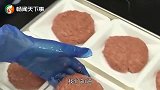 “假牛肉”是如何生产出来的？看完其加工过程，忍不住：人性丑恶
