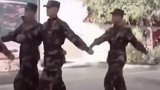 兵哥哥看到纠察前VS纠察后，满满的求生欲~