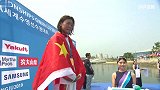 金牌时刻！辛鑫为中国公开水域实现零的突破 身披国旗登上领奖台