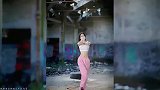 各路美女大秀身材，你们觉得呢？