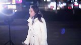 冬天街头唱歌直哆嗦，带来一首超好听抒情歌，弦子的《沿海地带》