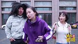 游戏迷美女考驾照，带着教练玩了一把王者荣耀，成功通过了考试