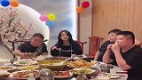 今天就是我来买单，这下你们不得瑟看吧