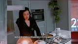 49岁钟丽缇深夜为丈夫做晚餐，看她卸妆后的样子，网友：换头？