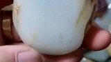 挑选玉石一贯认为白的好，一味追求白就会进入一个误区