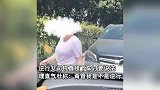 大奔女司机逆行被逼停，理直气壮下车讨说法：你怼着我的车头开，应不应该