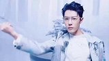 陌森眼光也太好了，带了眼镜莫名就更好看