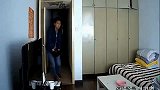 感觉家里东西不对劲，装个监控拍下了这样一幕！