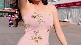 30岁的女人穿搭有范，街拍也是很美！