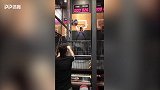 什么球都能玩点儿 奥斯卡投篮机低分飘过