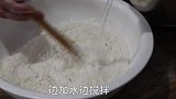 面点师教你做空心糖酥饼，掌握这个技巧，酥脆香甜，咬一口直掉渣