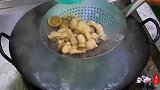 酒店大厨这样加工“牛鞭”,操作方法分享给大家,满满的干货