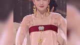 佟丽娅晚会预告视频曝光，舞姿婀娜优雅，唐装扮相太惊艳