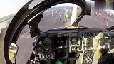 飞行员视角，驾驶EA6B徘徊者舰载电子战飞机从航母上弹射起飞