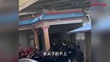 老夫妻爬山妻子却消失了，2天后发现遗体，丈夫：她走得快不等我