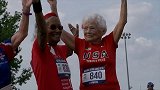 美国103岁老人破50米纪录 望自身经历激励更多人