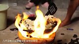 泰国小伙油炸臭球鞋真香警告15000块天价臭豆腐，谁敢尝试