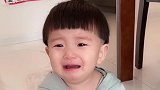 妈妈把一岁萌宝惹急了，没想到宝宝竟然用这种方式来发泄