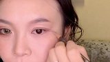 小姐姐仿妆功夫巨星成龙，对比那一刻，绝对是大神级别啊！