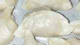 热气腾腾的酸菜肉蒸饺出锅了，有没有来吃的