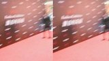 郭碧婷肚子圆，疑怀孕向佐被问是否造人成功哈哈，不回你