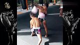 10岁的泰拳神童，小小年纪实力就如此强大，长大还了得！
