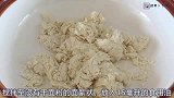馅饼懒人做法，表皮酥脆，馅料鲜嫩，咬一口便念念不忘！