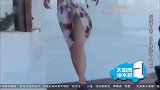 金晨穿泳装皮肤白晢,身材不输志玲姐姐,被香肩美腿抢镜!