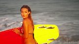 这身材你爱了吗？健身超模唯美写真 湿漉漉的头发太魅惑