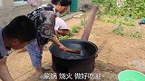 农村大嫂做猪油渣打牙祭，金黄酥脆，比红烧肉还馋人