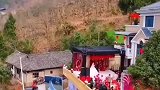 第一次去农村喝喜酒，见识了农村的豪宅