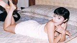 范冰冰20年前“套房”自拍被扒，没有任何滤镜下，嫩的能捏出水