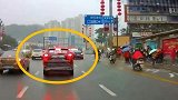 吉利博越大意溜车，结果教训来得太快