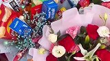 小伙订婚带了四束不同的花，岳父和小舅子也有份呢