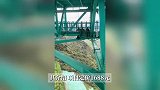 贵州花江大桥无绳蹦极引关注，工作人员：开放前会进行真人测试