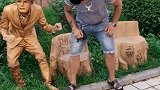 哎呀妈呀，这雕像居然是个活人