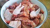 原来炒鸡好吃也有窍门，不加一滴水，鸡肉嫩滑不柴，原汁原味