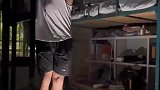 弱者只会抱怨，强者慢慢适应