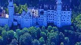 德国新天鹅城堡，一座从童话故事走出来的城堡，一段王子与公主凄惨的爱情见证地，也是迪士尼和白雪公主的原型