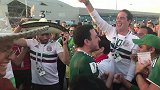 根本看不出来是主队被淘汰 墨西哥球迷狂欢享受世界杯
