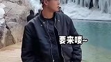 突然开始面壁的路人，诶你看这块石头可真够石头的