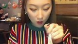 连鳗鱼饭都轻易吃上了，妹子你的家庭条件是有多优秀