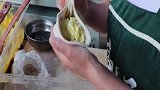 陕西街头天价烧饼，一个，小店五个人忙活！